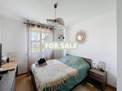 Detached House with Landscaped Garden