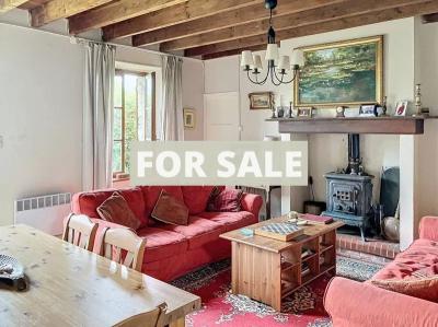 Detached Country House with Outbuilding