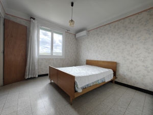 Detached House with Landscaped Garden