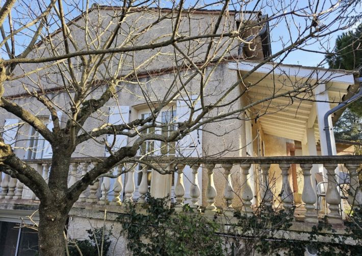 High End Family Home in Good Condition