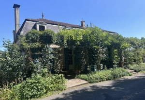 Detached Country House with Huge Potential