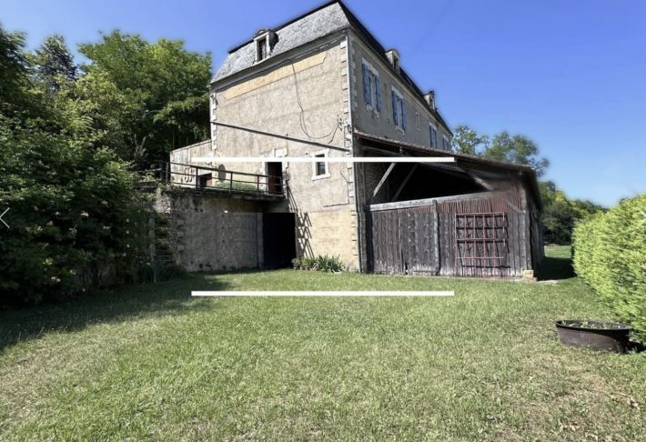 Detached Country House with Huge Potential