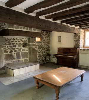 Renovated Detached Country House