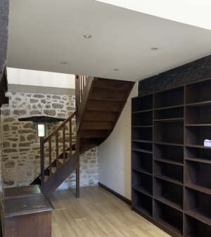 Renovated Detached Country House