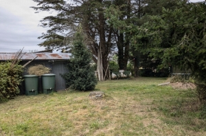 Traditional House with Garden