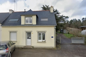 Traditional House with Garden