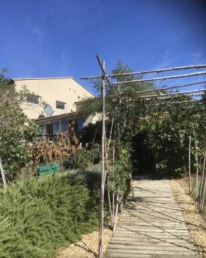 Village House With Swimming Pool And Garden