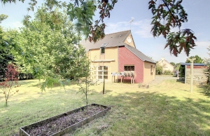 Delightful Detached House and Garden