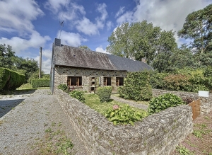 Stone Built Country House with Outbuilding