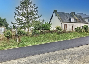 Detached Country House with Outbuilding