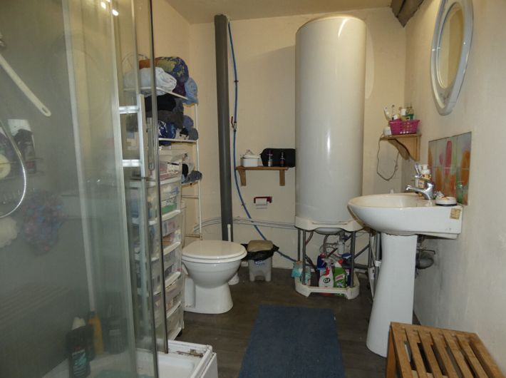 Detached Country House with Outbuilding