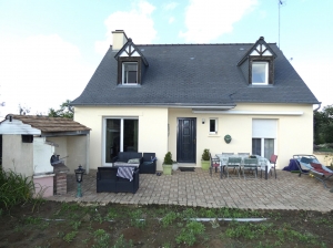 Detached House with Lovely Garden