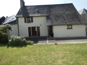 Delightful Village House with Outbuilding