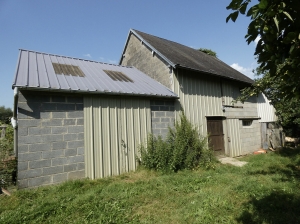 Delightful Village House with Outbuilding