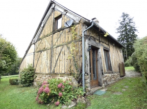 Hugely Pretty Detached Country House