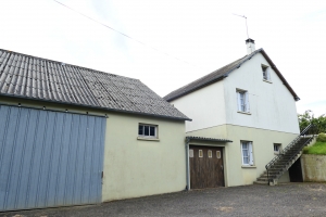 Detached Country House with Outbuilding