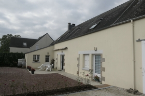 Traditional House with Neat Garden