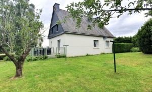 Detached House with Landscaped Garden