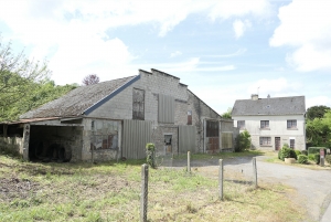 Detached Country House with Vast Outbuilding