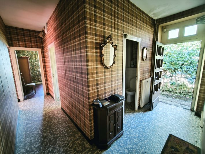 Detached Country House with Open Views