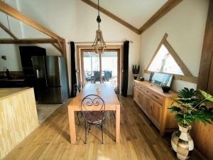 Detached Loft Style House with Cathedral Ceiling