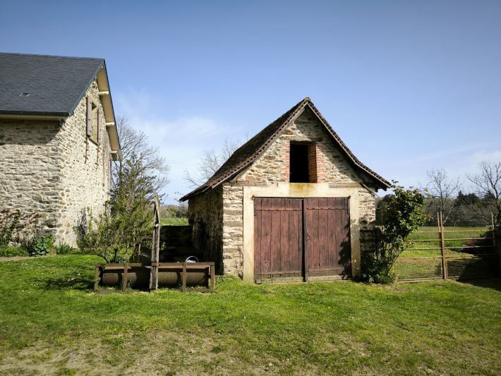 Detached Country House with Outbuildings