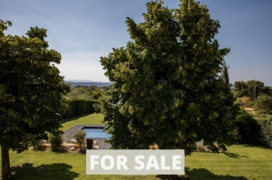 Detached Villa with Pool and Guest Accommodation