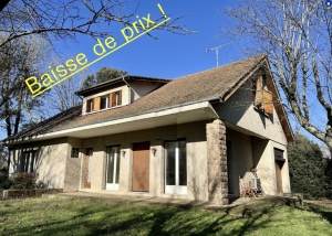 Detached House with Lovely Mature Garden