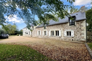 Detached French Style Longere Farmhouse with Swimming Pool