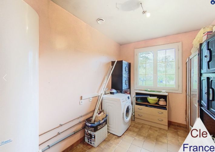 Detached House with Lovely Landscaped Garden