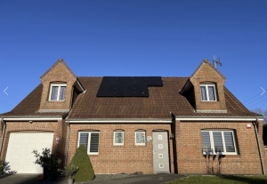 Detached House with Lovely Garden