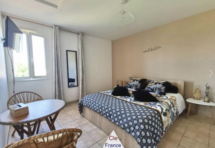 Stunning Detached Villa with Swimming Pool