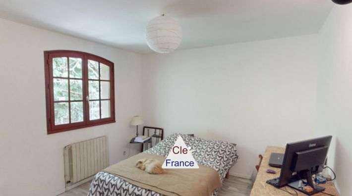 Detached House with Large Mature Garden