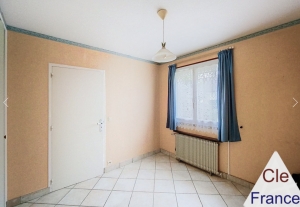 Detached House with Mature Garden
