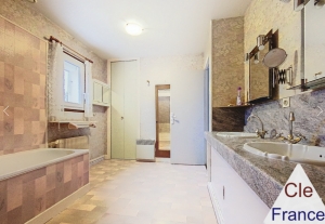 Detached House with Mature Garden