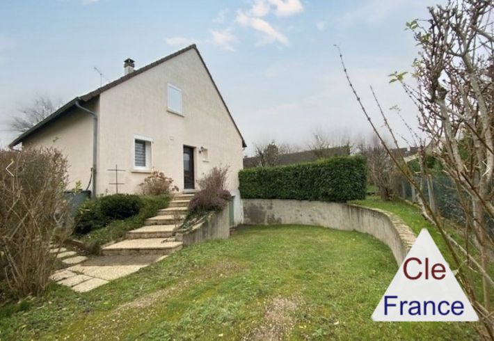 Detached House with Mature Garden