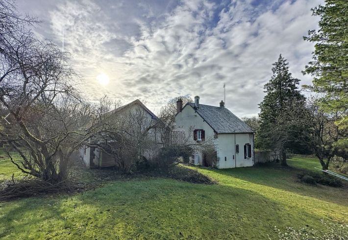 Magnificent Detached Country House