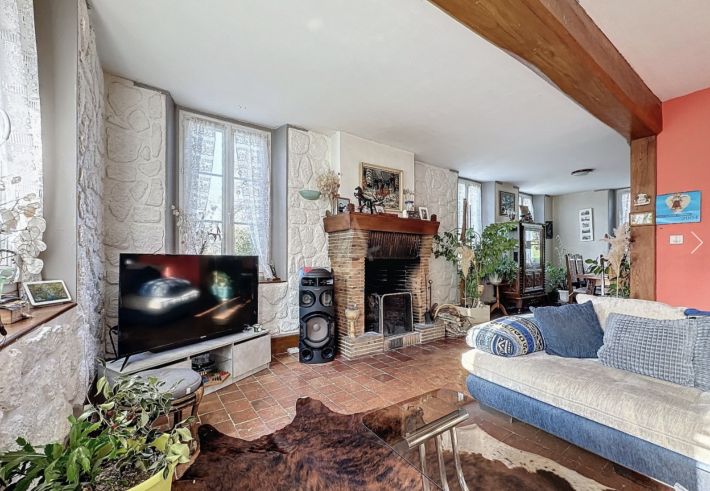 Magnificent Detached Country House