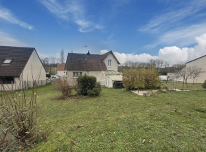 Detached House with Large Garden