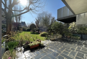 Elegant Town House with Garden