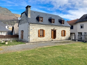 Stunning House in the Heart of Pyrenees National Park