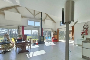 Detached Country House with Open Views and Pool