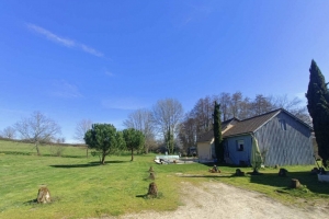 Detached Country House with Open Views and Pool