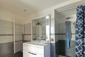 Detached Country House with Open Views and Pool