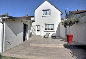 Superb Village House with Neat Garden