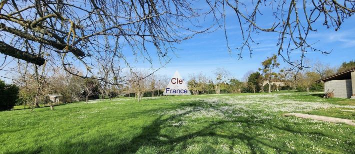 Manor House with Swimming Pool and Open Views