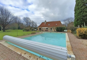 Lovely Detached House with Swimming Pool