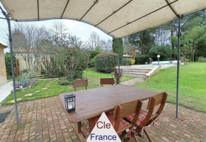 Lovely Detached House with Swimming Pool