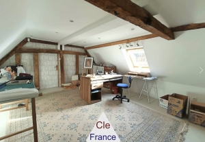Lovely Detached House with Swimming Pool