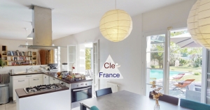 Detached Country House with Swimming Pool